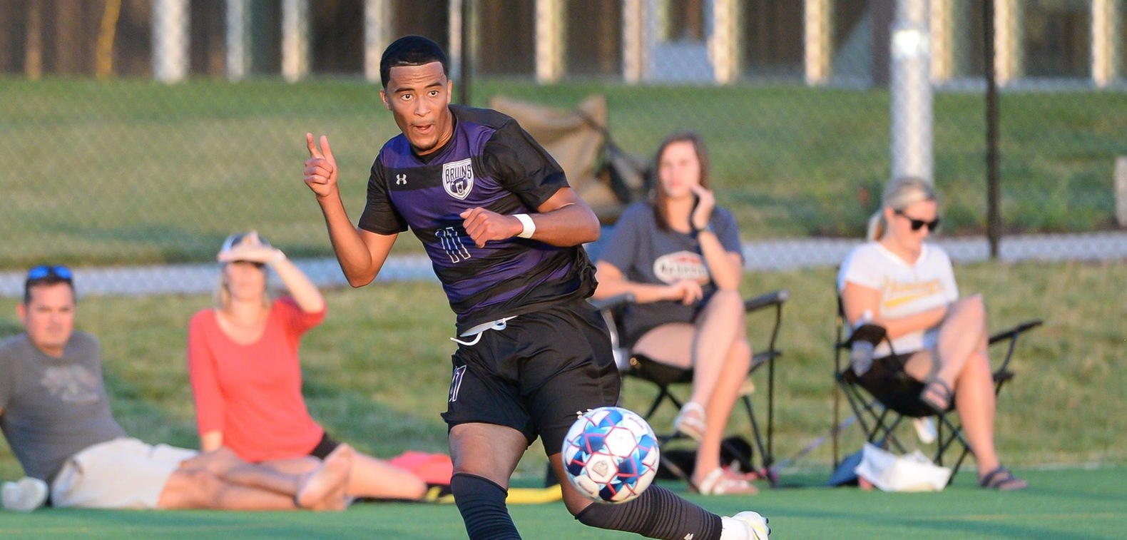 Bande delivers late equalizer in draw with Grand View