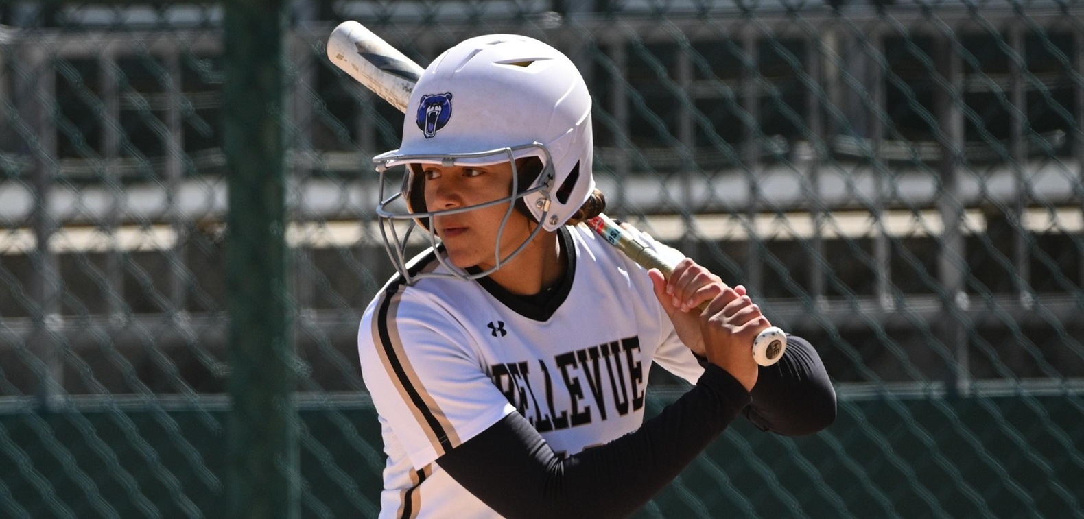 Liana McMurtry went 4-for-6 with two doubles, a home run, and seven RBIs on the day.