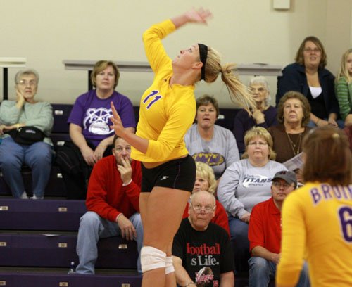 Bruins clinch MCAC title with sweep over Ozarks