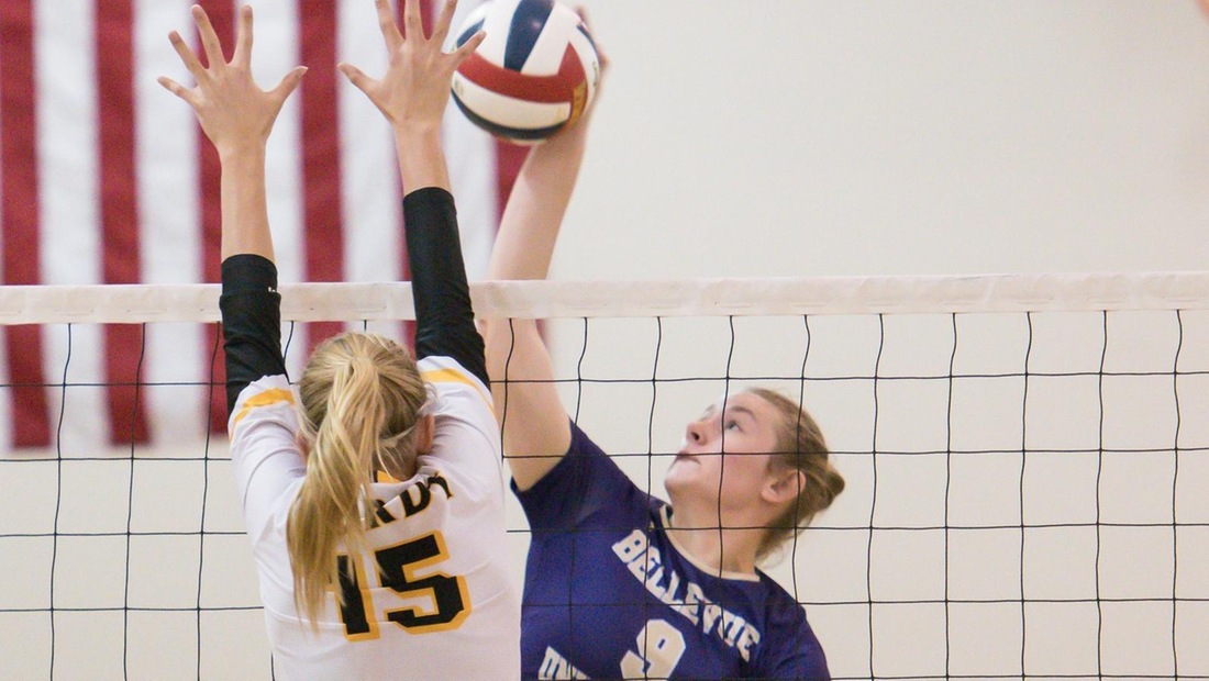 Coree Lipovsky pounded 15 kills on .357 hitting in the five-set loss to No. 3-ranked Grand View.